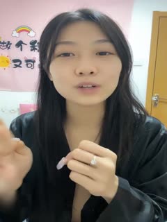 绿色女神下海！购买您自己的副本！乳房和性感的臀部。